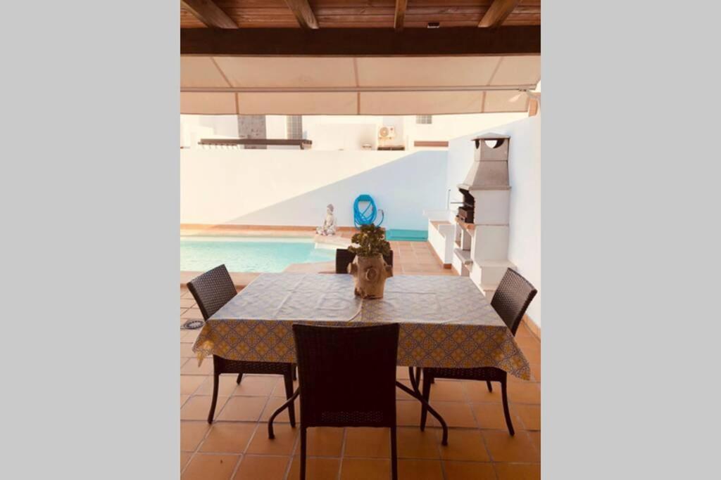 Villa Azalea Playa Blanca  Exteriör bild